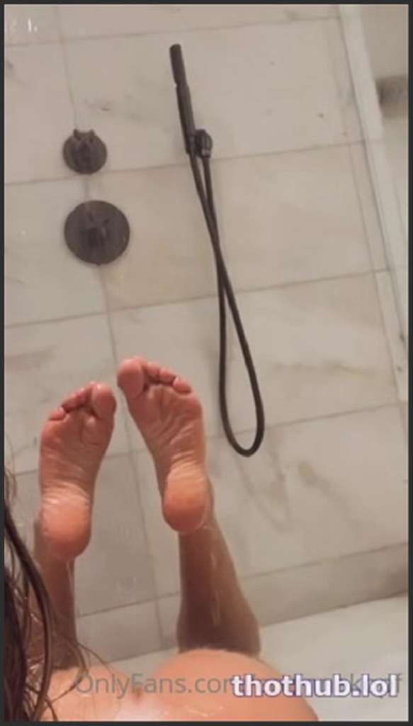 Corinna Kopf kriegt ihre Möse von einer Ebony geleckt