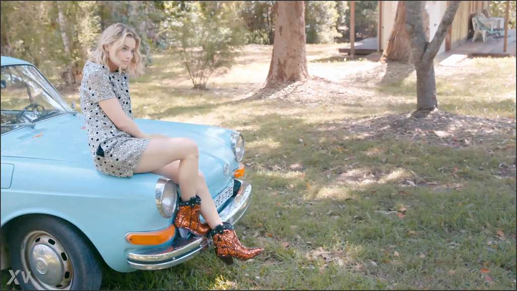 Margot Robbie lutscht und bumst vor laufender Kamera den Schwanz ihres Lovers